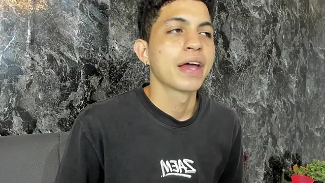 cameron_lux77