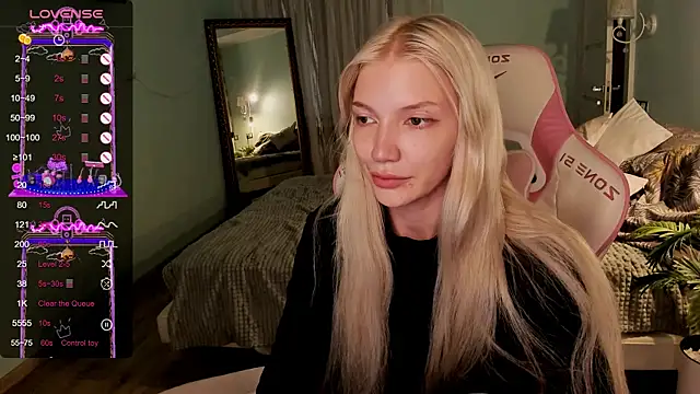 AnyaTaylor_ webcam