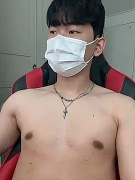 kr_hotguy1 Live Web Cam Show