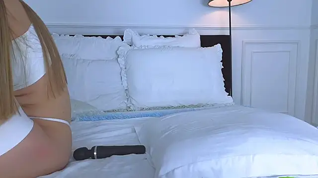 NicoleMarani webcam