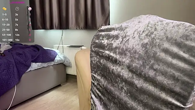emily_is_here_ webcam