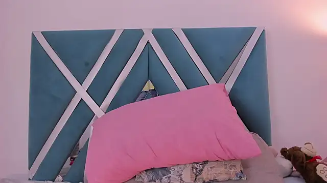 aniemorningstar webcam