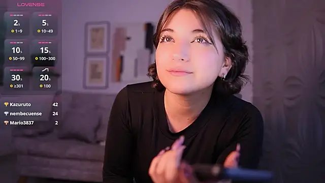Isis_Scarlett_