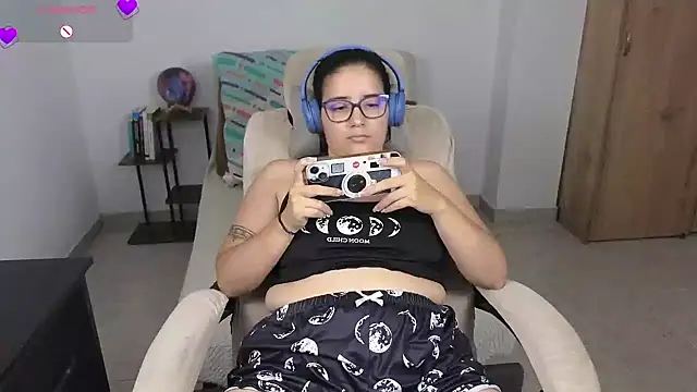 blue__moon_ webcam