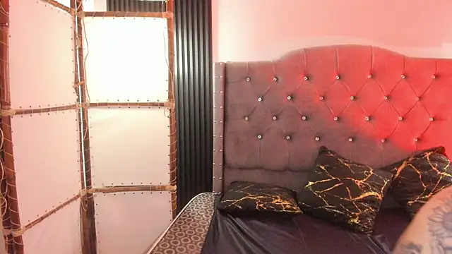 scarbadgirl_ - Scarbadgirl_'s free webcam - UK Sex Cams