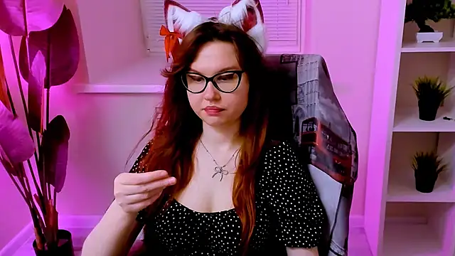 CarolGiggly webcam