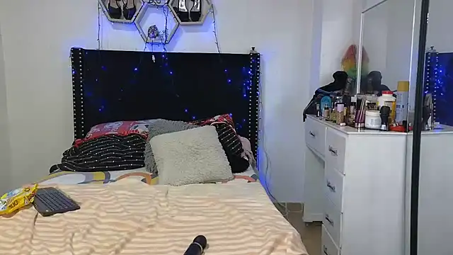 charlotte_077 webcam