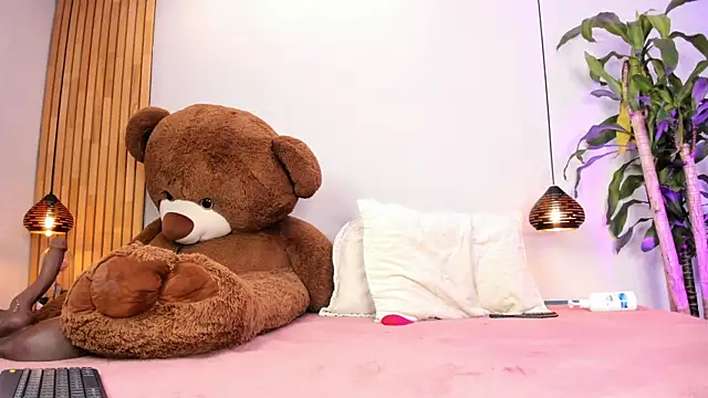 REINA_ADAHARA Live Web Cam Show