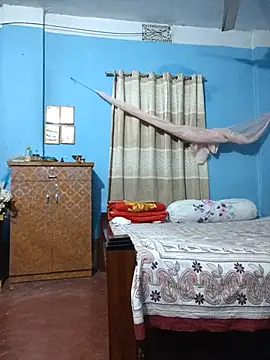 124pakhi webcam