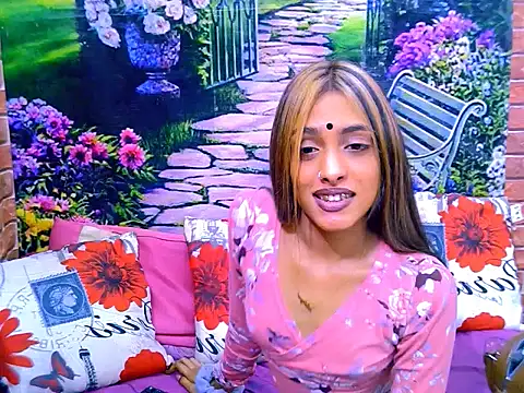 IndianPretty14u2Luv webcam
