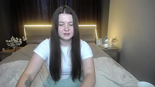 MavkaCute webcam
