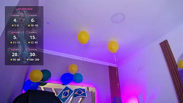 Tiffany_Valentiine webcam
