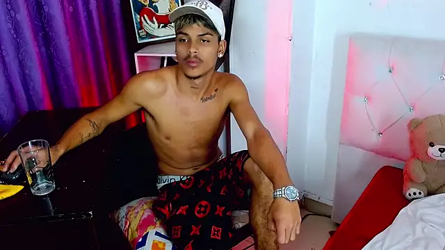 Angel_foxc13 webcam