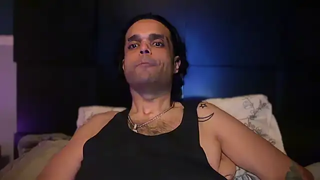 icebergslim281 live sex cam