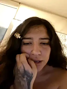 creepyh0e_ webcam
