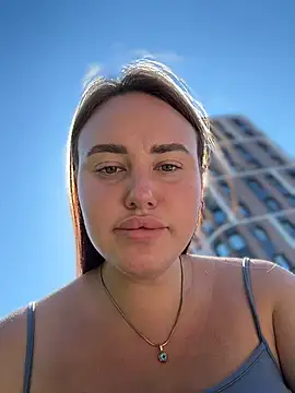 KiraSunshine webcam