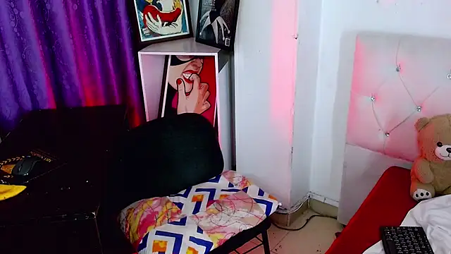 Angel_foxc13 Live Web Cam Show