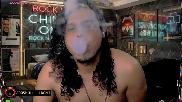 chino_roz webcam