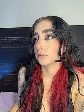 sharlot24 (F teen) - ride in my ass