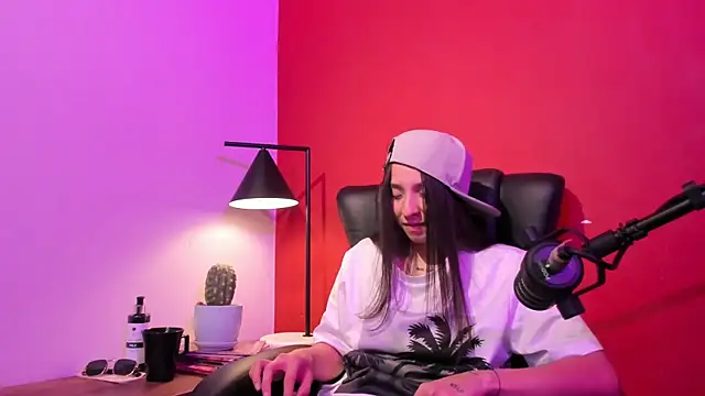 victoria_zaenzz webcam