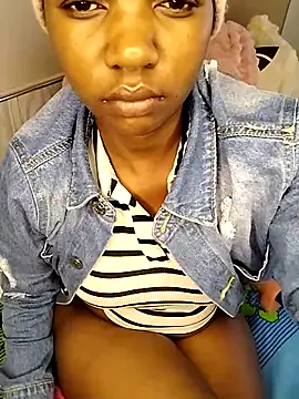 TaniaBae03 webcam