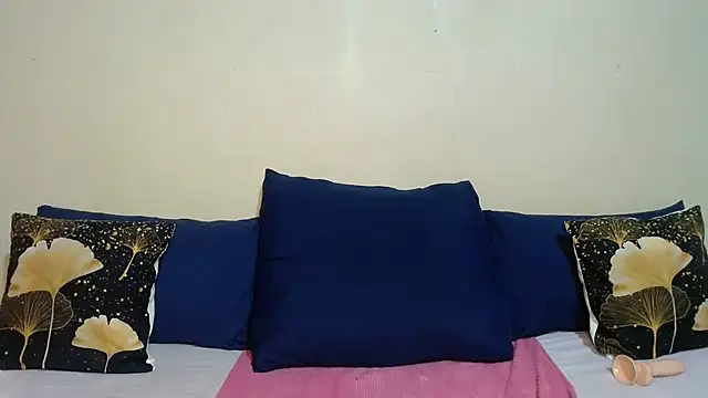 DiamondLuv29 webcam
