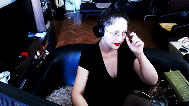 Imperatriza live cam on StripChat