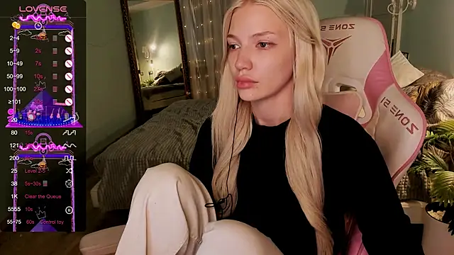 AnyaTaylor_