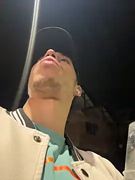 Zelonelelle - Male webcam sex chat