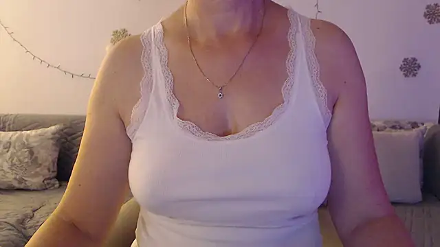 YourfantasyGiuly webcam