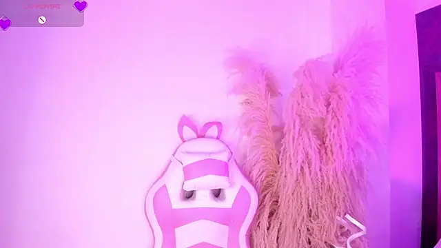 CristineRainn_