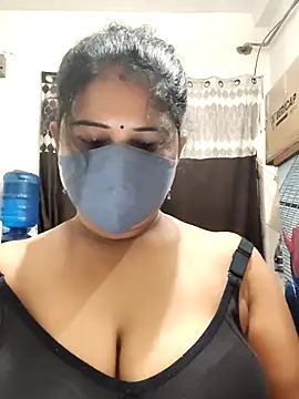 Trisha_Chhaya webcam