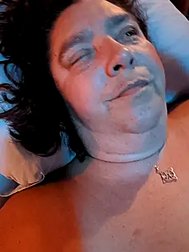 lil-gemini-hippy webcam