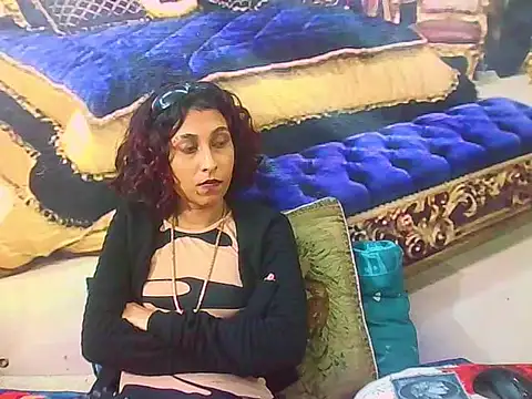 IndianSexyButt webcam