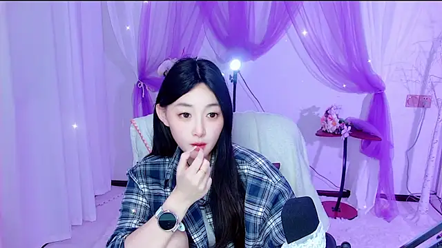 Tili_Lucky webcam