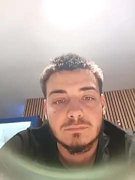Zevs777s webcam