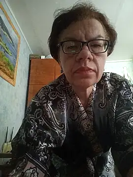 Olena72531 webcam