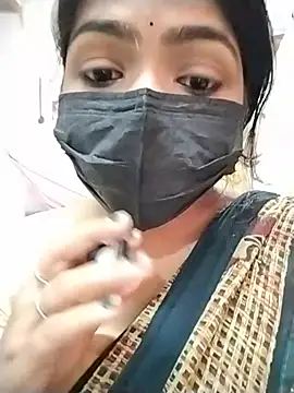 Cute_Rakhi12 webcam
