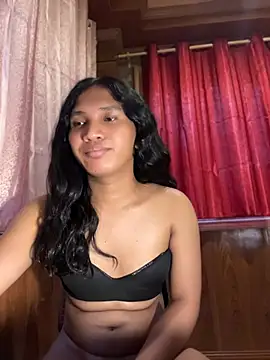 slutty_aki webcam