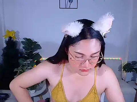 Model: plysaithailand