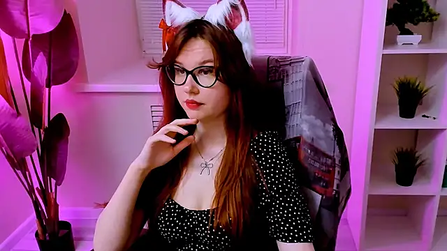 CarolGiggly webcam