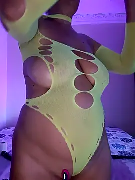 LunaBlaise webcam