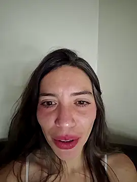 loveuu-bae webcam