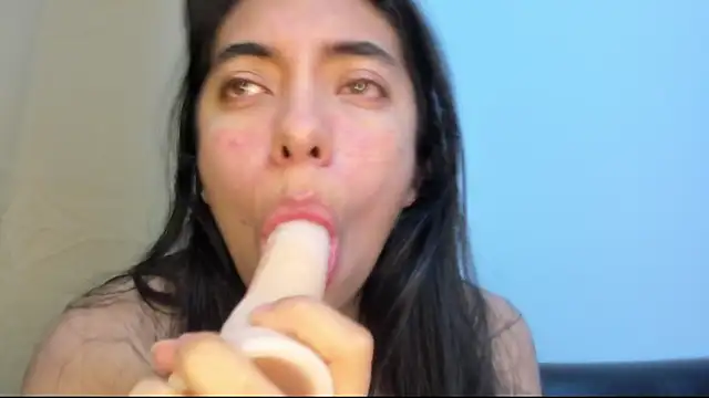 miss_eylens webcam