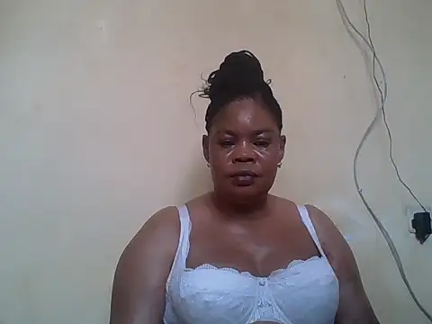ANALQUEEN4 live cam on StripChat