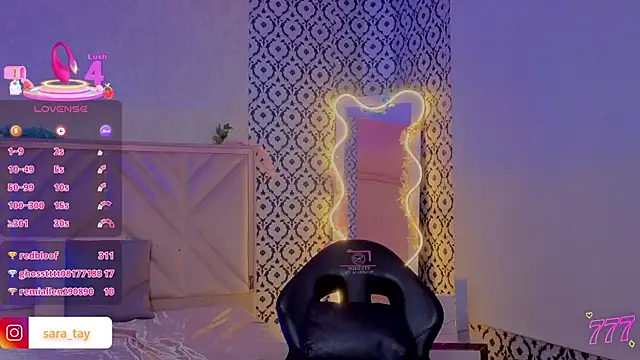 boyfox_tay Live Web Cam Show