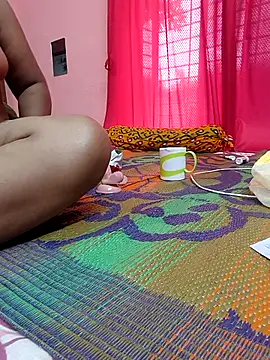 Cute-Swewty webcam