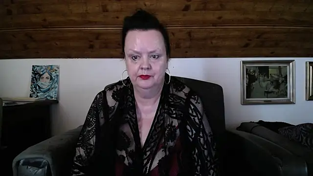 TiffanyMature webcam