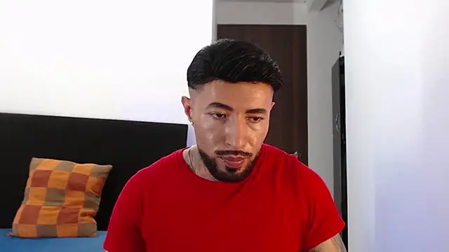 andrea_de_lucaa Live Web Cam Show