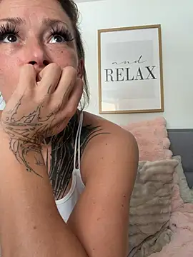 TittenTina webcam